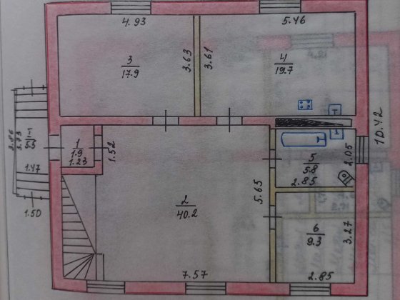 Затишний, великий будинок з садом, городом і прибудинковими забудовами Глухов
