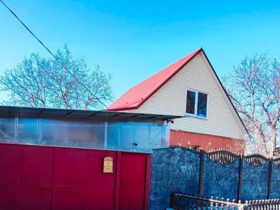 Продам добротний будинок в Дергачах р-н переїзду!