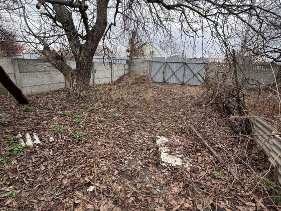 Продаж будинку під ремонт з великою ділянкою. Ціна  38 000 у.о. Гостомель