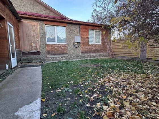 Півбудинку з ремонтом  65 м2 Гостомель 2 сотки Гостомель