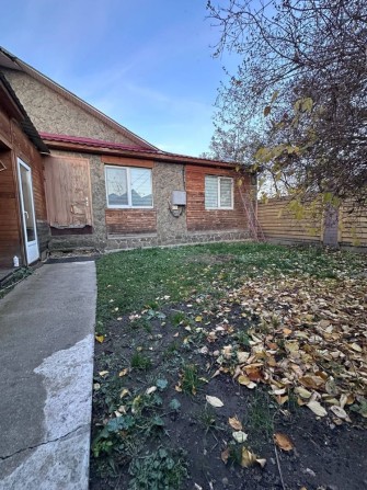 Півбудинку з ремонтом  65 м2 Гостомель 2 сотки - фото 1