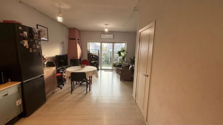 Кутовий таунхаус з ремонтом Гостомель - фото 1