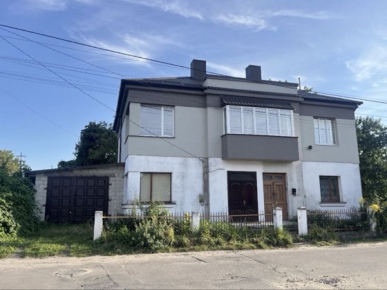 ТОП локація в центрі Дубно під бізнес або просторе житло + гараж! Дубно