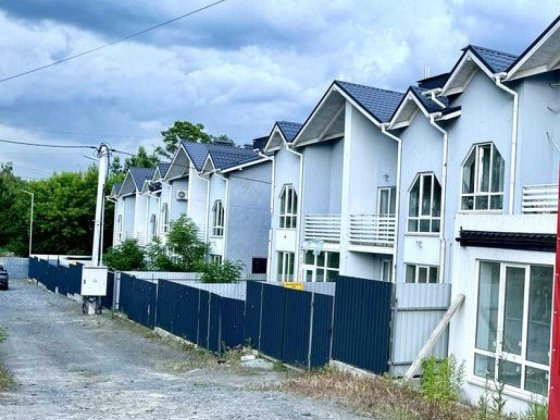 Продаж таунхауса  в м. Гостомель біля Парку «Щасливий» Гостомель