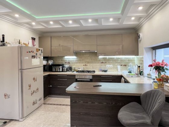 Продається гарний сімейний будинок в кращому районі м. Дрогобича Дрогобич