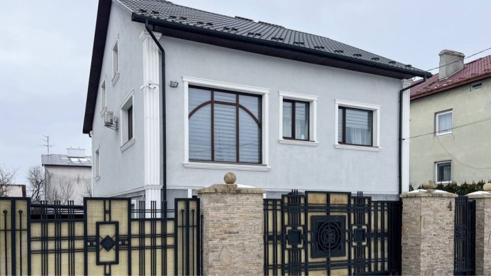 Продаж сімейного будинку в одному із кращих районів Дрогобич - фото 1