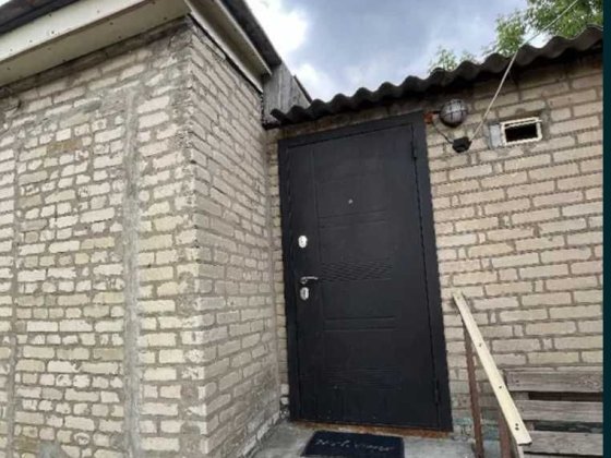 Продам дом в Змиеве . Участок 10 сот. Отопление газовое .Тихий районTB Зміїв