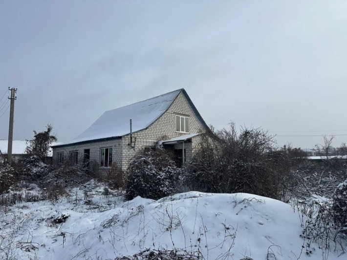 Будином м. Зміїв - фото 1