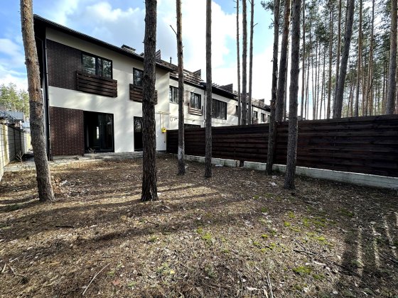 Продам Кутовий Таунхаус біля Соснового Парку. Газове Опалення. Без % Гостомель