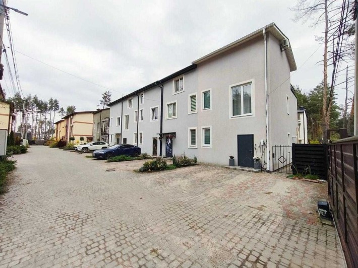 Таунхаус біля парку штукатурка/газ - фото 1