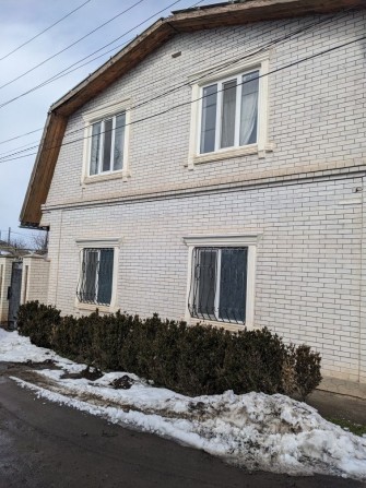 Продам добротный, современный дом - фото 1