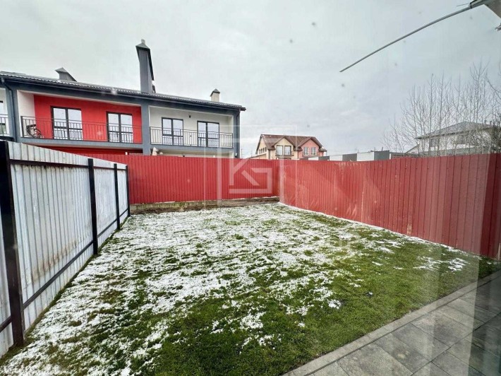 Сучасний таунхаус з новим ремонтом та власною земельною ділянкою! - фото 1