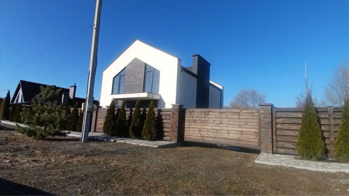 Будинок біля озера з власною береговою лінією | Гостомель - фото 1