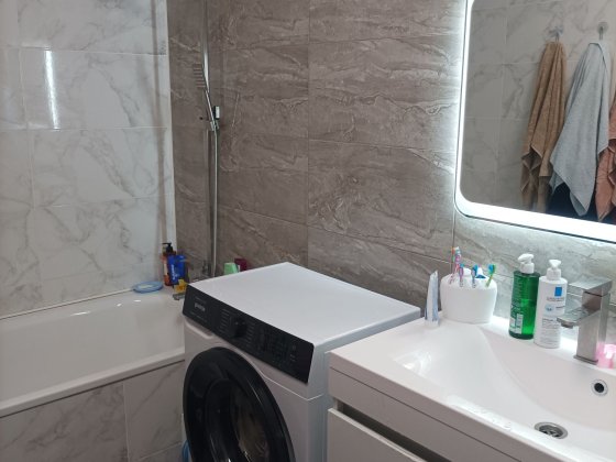 Продам сучасний будинок Ізюм