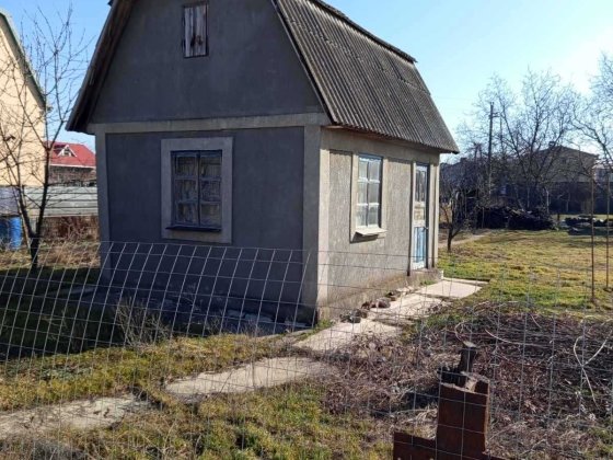 Продам дом с участком Чорноморськ