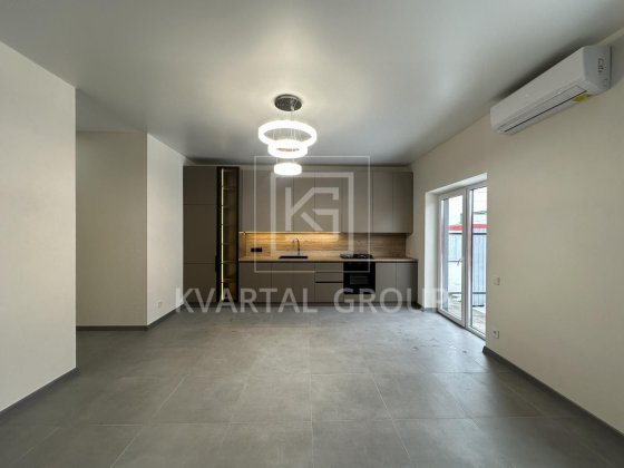 Продам таунхаус 54 м² з власною земельною ділянкою 1.5сот. Гостомель