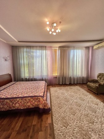 Продаю роскошный таунхаус в черте города - фото 1