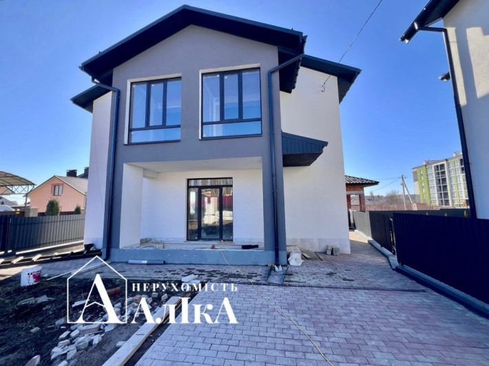 Продам сучасний новозбудований будинок - фото 1