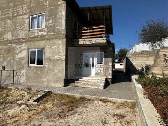 Продам дачу біля Дністра