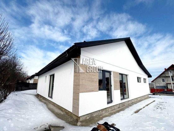 Сучасний будинок поряд з містом - простір і якість в одному місці Каменец-Подольский