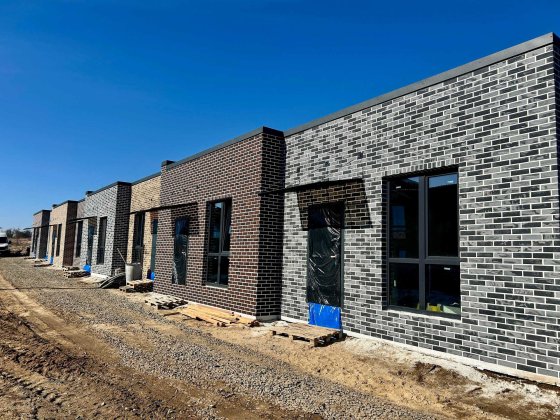 Готові до ремонту таунхауси, класний аналог трикімнатної квартири! Гостомель