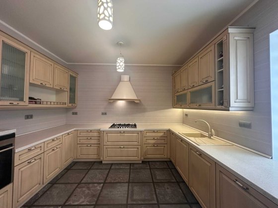 ТОП ціна на будинок з ремонтом, 12 соток Гостомель