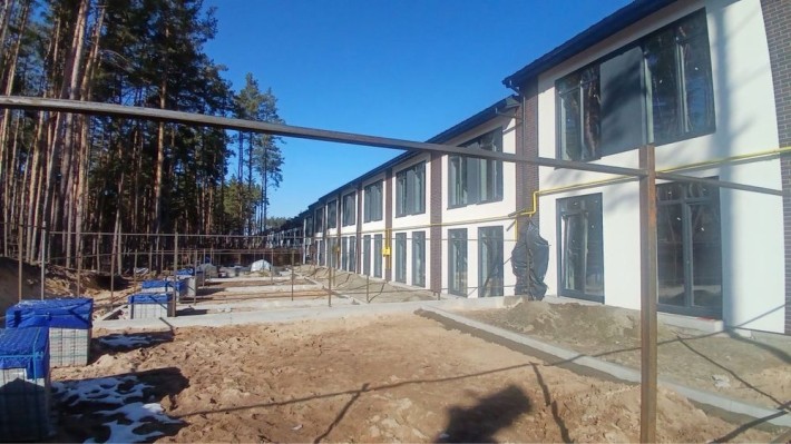 Таунхаус з видом на сосни поруч з парком Гостомель - фото 1