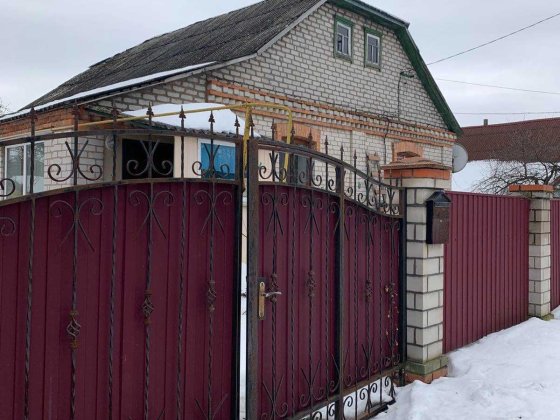 Продаю будинок із цегли (р-он Бровар) розглядаю продаж за сертифікати Коростень