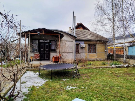 Продаж будинку і земеної ділянки Могилів-Подільський