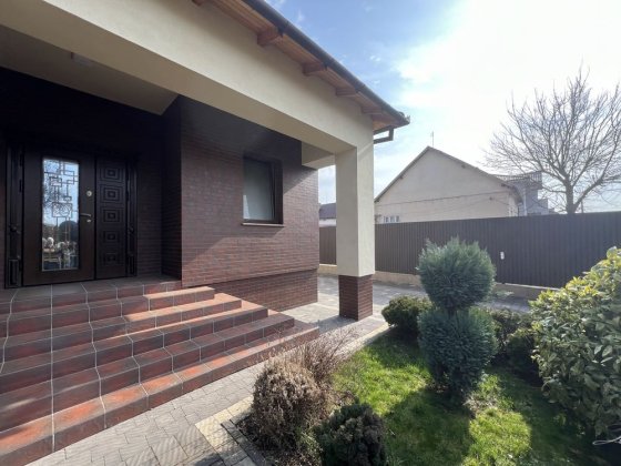 Продаж 2 будинків в центрі міста Мукачево