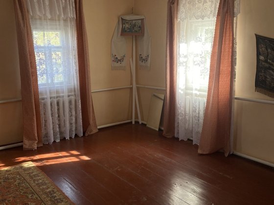 Будинок в селі Плоске зі зручностями Нежин