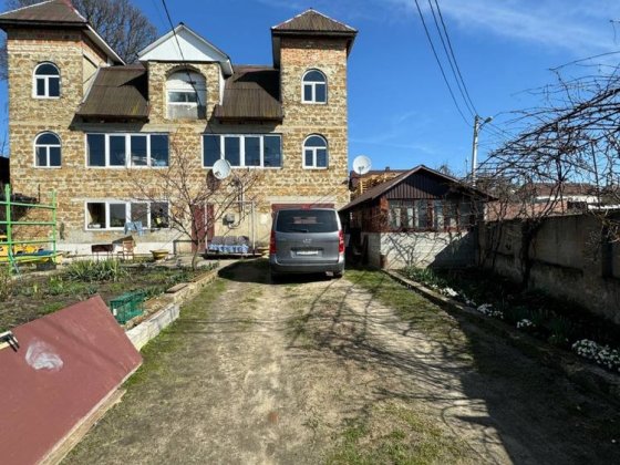 Продам будинок у Нетішині 500 кв. м. Нетішин