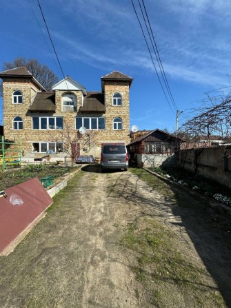 Продам будинок у Нетішині 500 кв. м. - фото 1