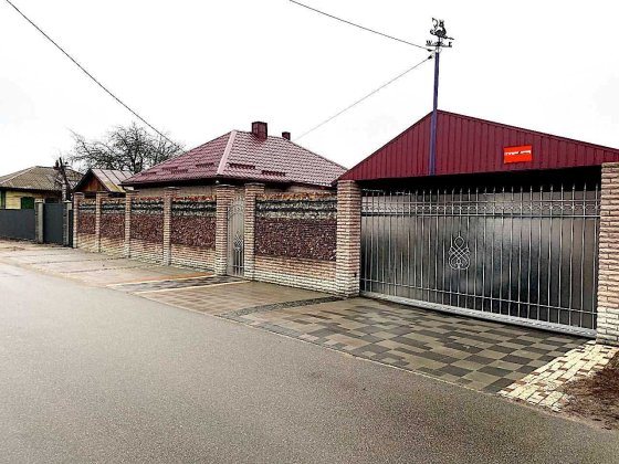 Будинок в місті Ніжин. Нежин