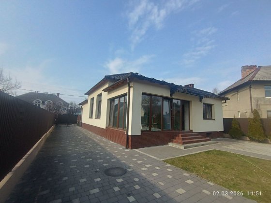 Продаж 2 Будинків /Басейн Мукачево
