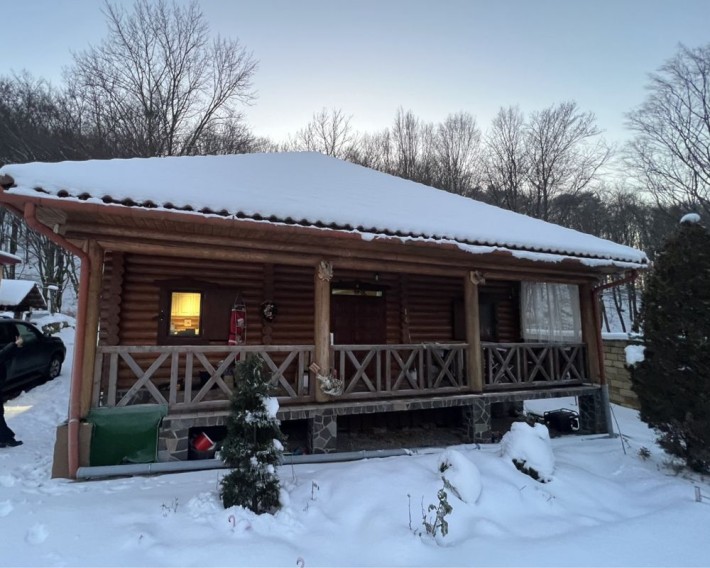 Продам деревяний будинок із ЗРУБУ - фото 1