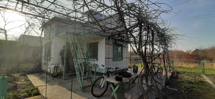 Продаж дачного будинку - фото 1