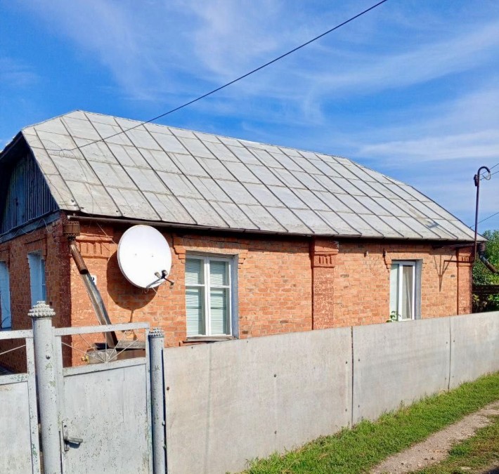 Будинок на продаж м. Ромни Сумської обл. - фото 1