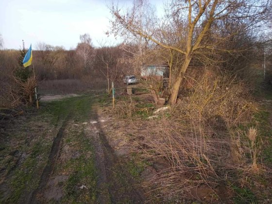 Продається будинок   Ольшана неподалік від траси Прилуки-Ічня. Прилуки