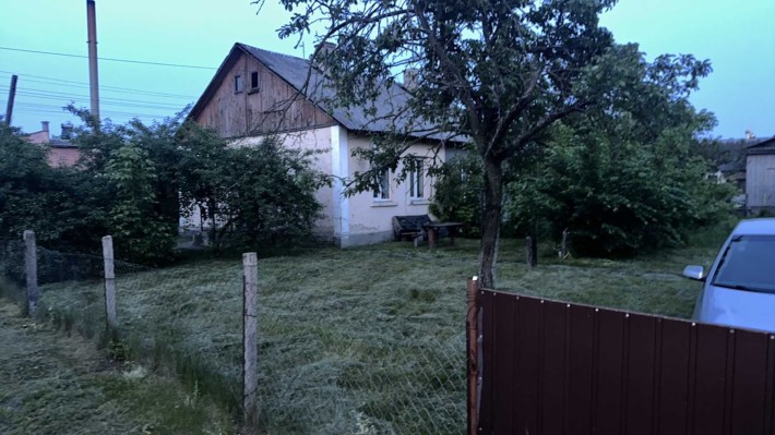 Півбудинку у місті, поблизу центру - фото 1