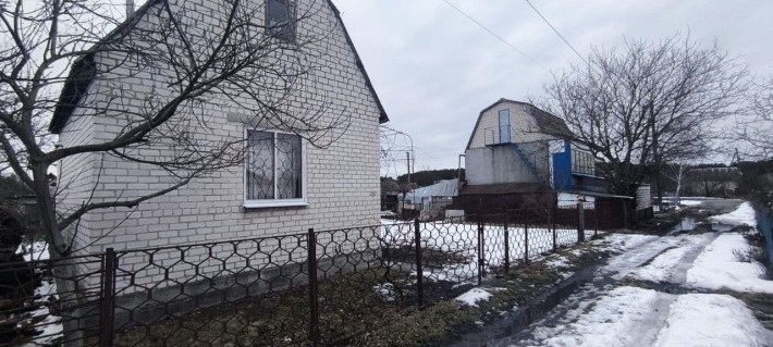 Затишна Дача Аромат з молодим садом біля Голубого озера - фото 1