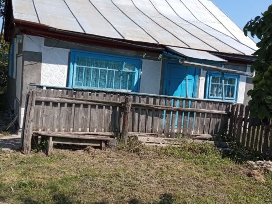 Продається хата с.Пузирки Славута