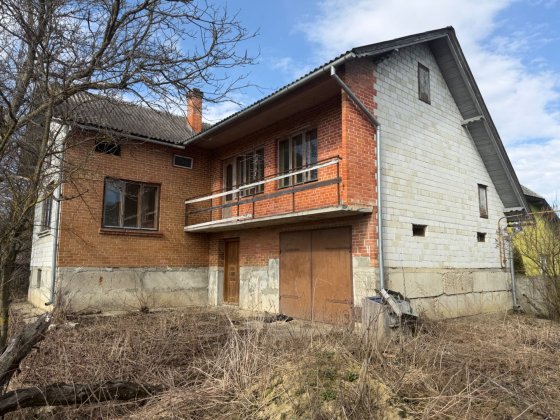 Продається будинок неподалік міста Стрий (10 км) Стрый