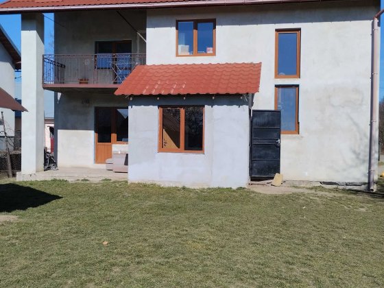 Будинок з приміщенням та обладнанням для шиномонтажу Стрий