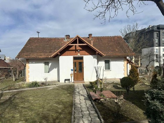 Будинок  В Трускавці вул.Симоненка Трускавець