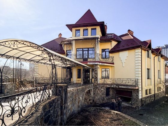 Продається  вілла ближній центр м. Трускавець Трускавец