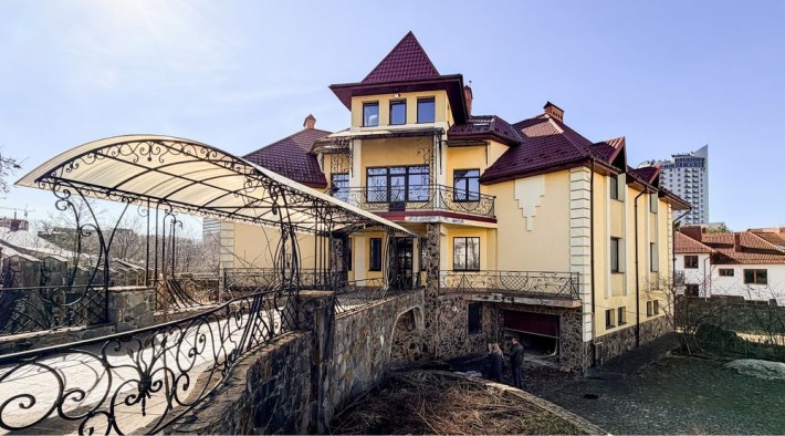 Продається  вілла ближній центр м. Трускавець - фото 1