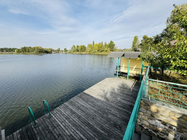 Будинок з власним причалом і виходом у Дніпро, з новим РЕМОНТОМ - фото 1