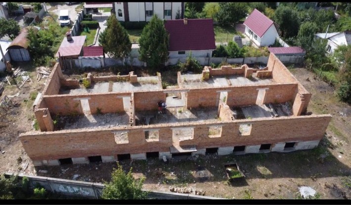 Земельна ділянка Фастів з незавершеним будівництвом багатоквартирного - фото 1