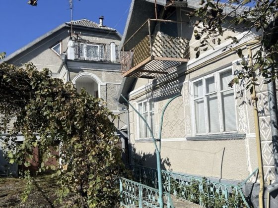Продається 4 кімнатний будинок Хмельницький